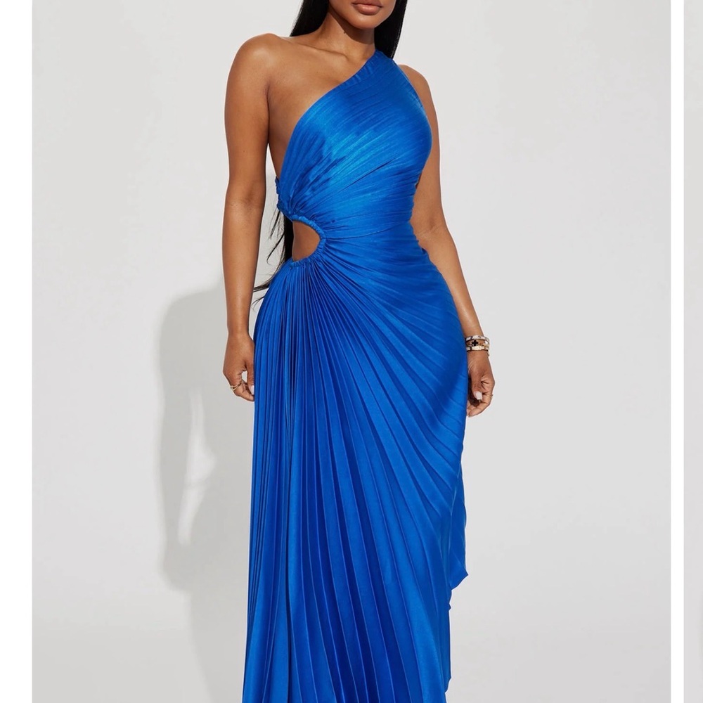 Fashion Nova Vibrant Blue One-Shoulder Dress